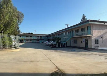 All 8 Motel hotel thumbnail 5