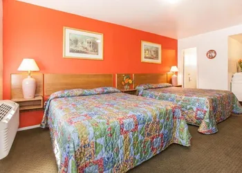 Route 66 Motel hotel thumbnail 6