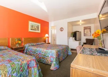Route 66 Motel hotel thumbnail 7