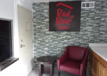 Red Roof Inn Los Angeles – Bellflower hotel thumbnail 2