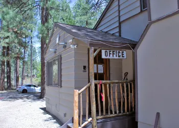 Goldmine Lodge hotel thumbnail 3