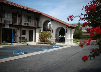 Cozy Inn hotel thumbnail 2
