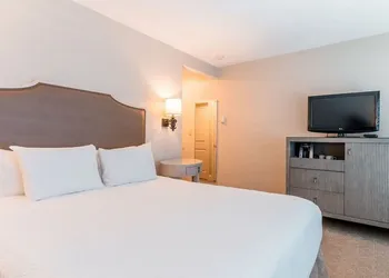 Normandy Inn hotel thumbnail 2