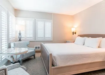 Normandy Inn hotel thumbnail 3