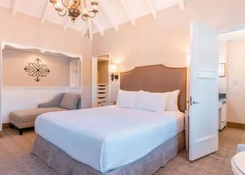 Normandy Inn hotel thumbnail 5