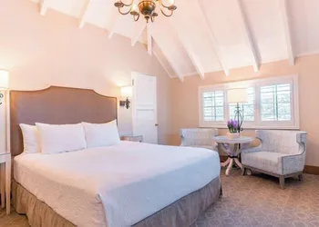 Normandy Inn hotel thumbnail 8