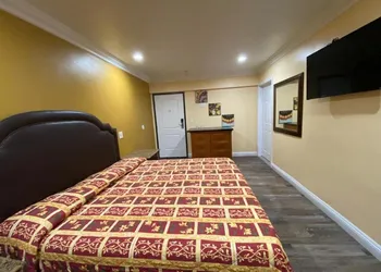 Patio Motel hotel thumbnail 6