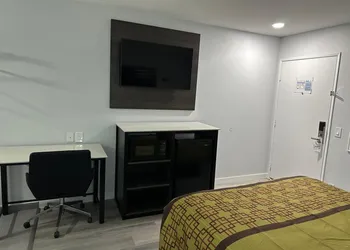 Beach Inn - A Huntington Beach Motel hotel thumbnail 6