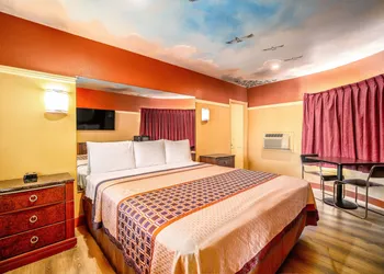 Geneva Motel hotel thumbnail 4