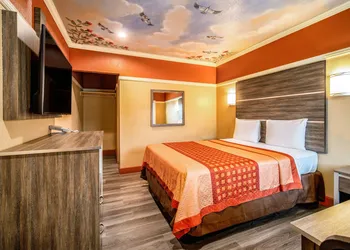Geneva Motel hotel thumbnail 7