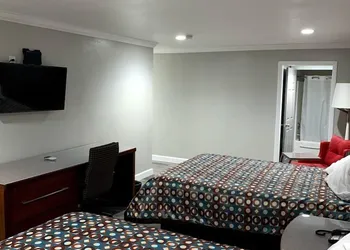 La Puente Inn hotel thumbnail 6
