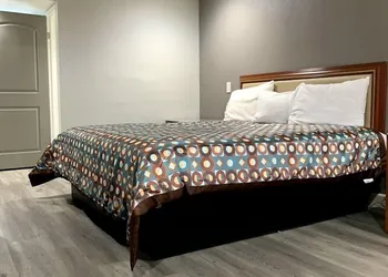 La Puente Inn hotel thumbnail 8