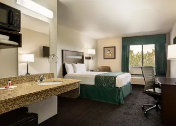 Travelodge by Wyndham Santa Teresa hotel thumbnail 6