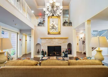 Elm House Inn hotel thumbnail 2