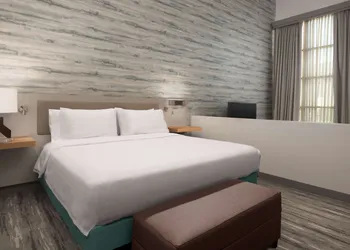 Hilton Garden Inn Marina Del Rey hotel thumbnail 8