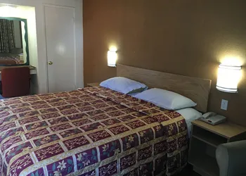 American Inn Ontario hotel thumbnail 6