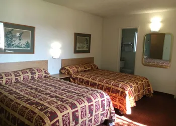 American Inn Ontario hotel thumbnail 8