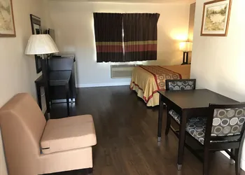 Manhattan Inn & Suites - LAX hotel thumbnail 6
