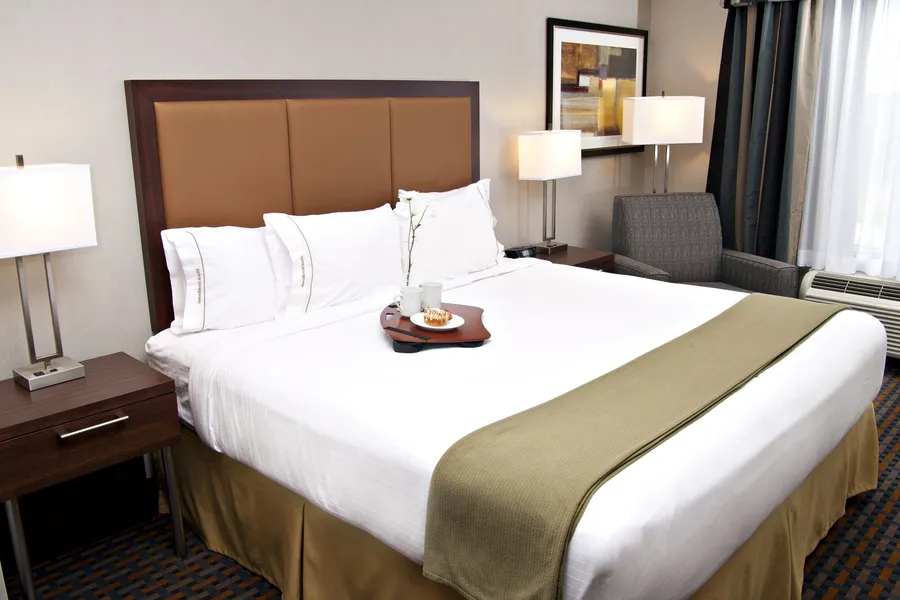 Holiday Inn Express Pembroke by IHG hotel detail image 6
