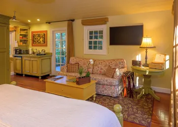 the cottages of napa valley hotel thumbnail 8