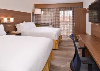 Holiday Inn Express Palm-Desert by IHG hotel thumbnail 4
