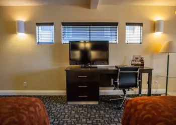 Marinwood Inn & Suites hotel thumbnail 8