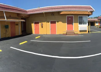 Harris Motel hotel thumbnail 2