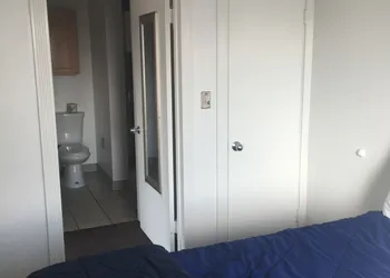 Dolphin Cove Motel hotel thumbnail 2