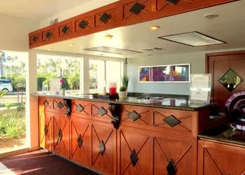 Hotel Iris - San Diego hotel thumbnail 2