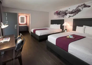 Hotel Iris - San Diego hotel thumbnail 7