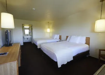 Palms Inn & Suites hotel thumbnail 2