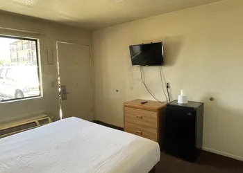 Palms Inn & Suites hotel thumbnail 3