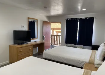 Palms Inn & Suites hotel thumbnail 8