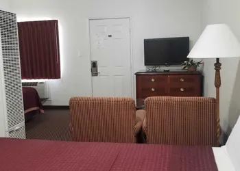 Economy Inn hotel thumbnail 6