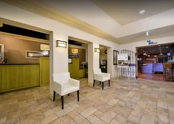 Lions Gate Hotel hotel thumbnail 3