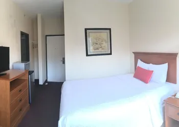 Harborview Inn & Suites San Diego Harbor hotel thumbnail 3