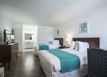 Regency Inn & Suites hotel thumbnail 3