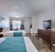 Regency Inn & Suites hotel detail image 5
