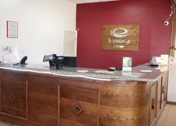 Econo Lodge Inn & Suites Wisconsin Dells hotel thumbnail 7