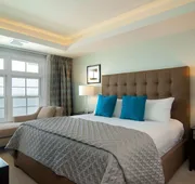 Water's Edge Resort & Spa hotel detail image 5