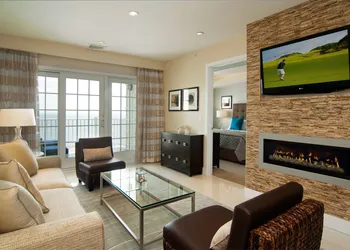 Water's Edge Resort & Spa hotel thumbnail 6