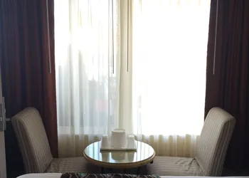 Oasis Inn & Suites hotel thumbnail 4