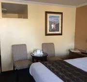 Oasis Inn & Suites hotel detail image 5