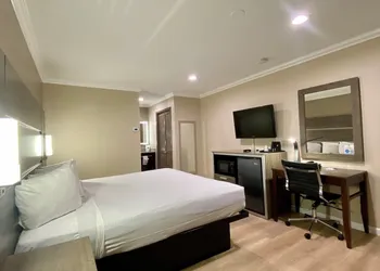 SureStay Hotel by Best Western Santa Cruz hotel thumbnail 6