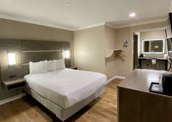 SureStay Hotel by Best Western Santa Cruz hotel thumbnail 8