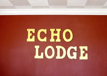 Echo Lodge hotel thumbnail 2