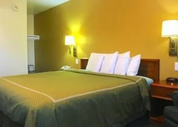 Echo Lodge hotel thumbnail 6