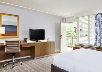 DoubleTree by Hilton Torrance - South Bay hotel thumbnail 5