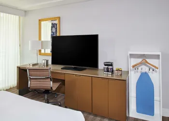 DoubleTree by Hilton Torrance - South Bay hotel thumbnail 6