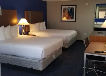 Quality Inn & Suites Vacaville hotel thumbnail 5
